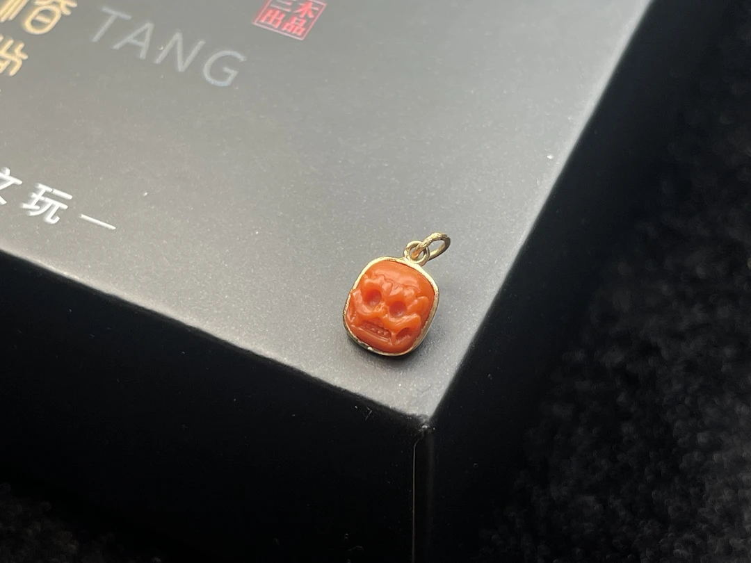 瓦西南红侧挂骷髅头雕刻➕18k 璀璨夺目 满肉满色 全品无暇