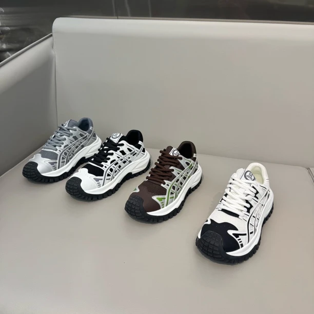 （偏大一码）25年春夏新款登山跑步时尚透气轻奢潮流男鞋