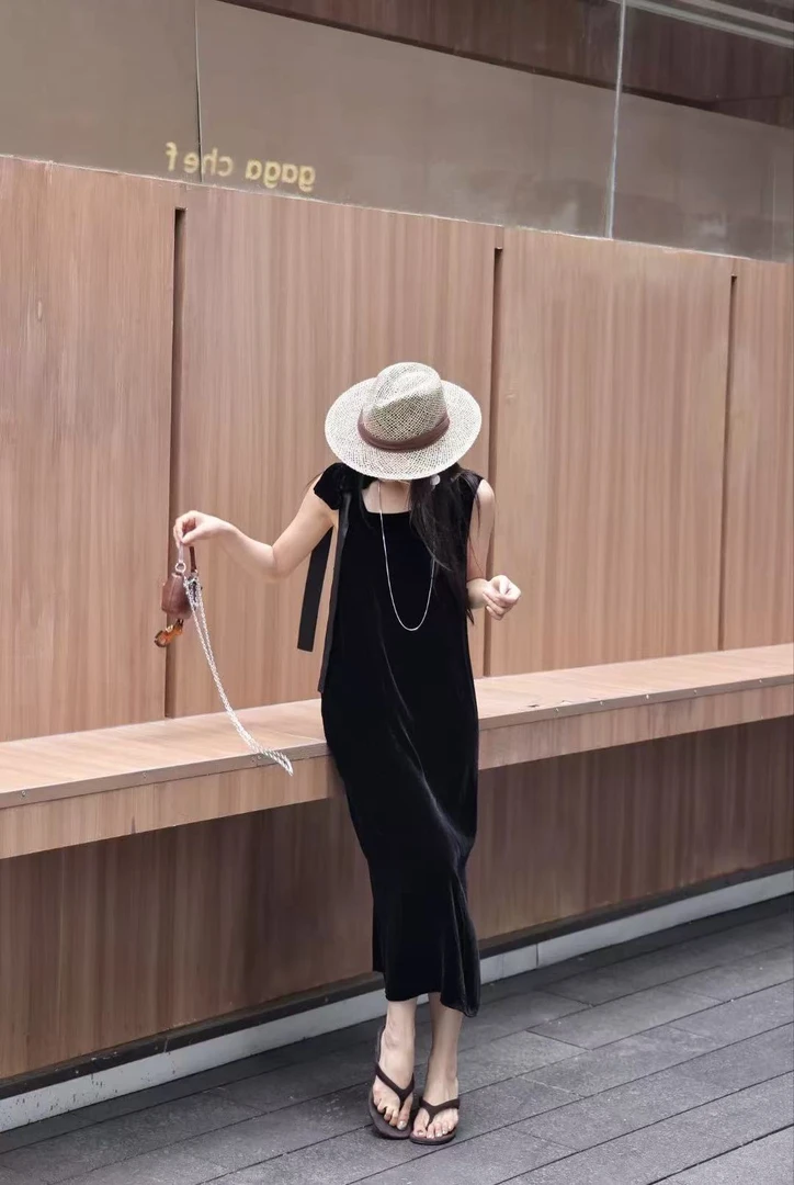 夏季新款真丝丝绒带蝴蝶结飘带连衣裙设计气质显瘦大裙摆