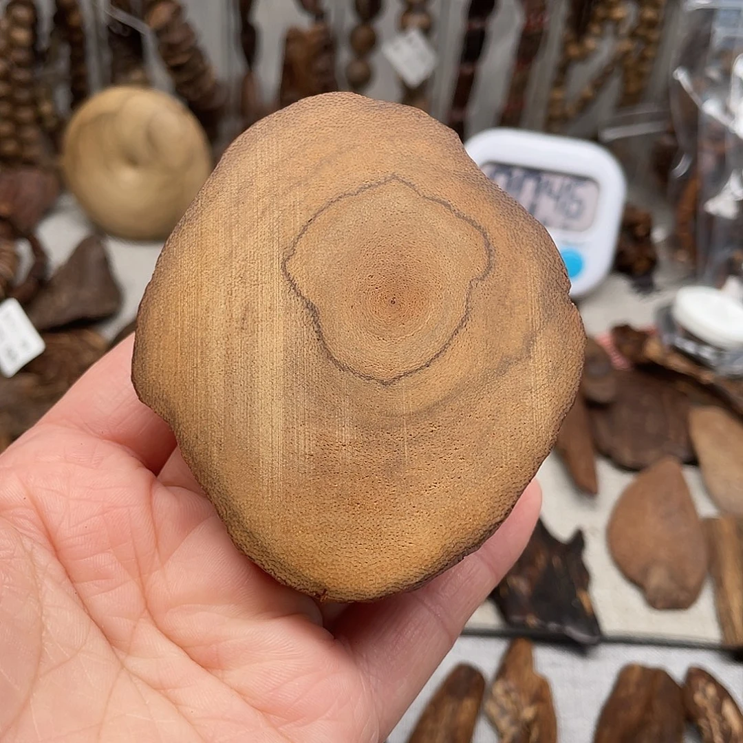 沉香碎屑沉香达拉干