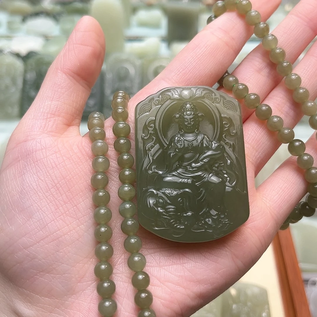 霖***雨和田玉未镶嵌颈饰