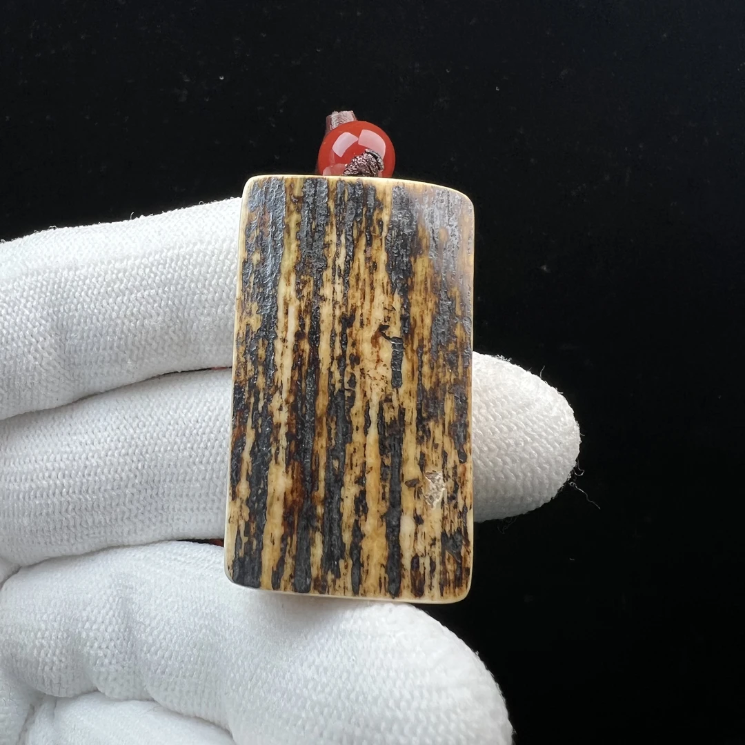 X8316天然猛犸牙 黄金皮无事牌 22*39*10mm支持鉴定 假一罚四