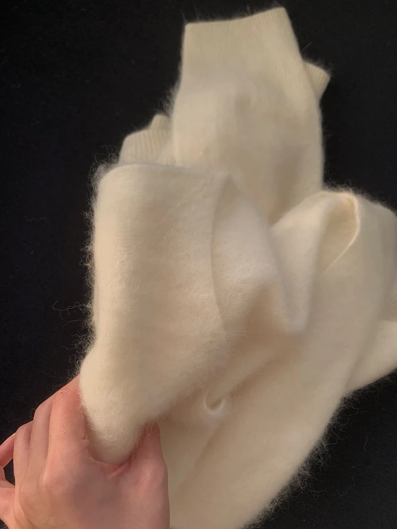【拉绒无缝一体】秋冬百搭纯色V领极简风韩系羊绒拉绒针织毛衣