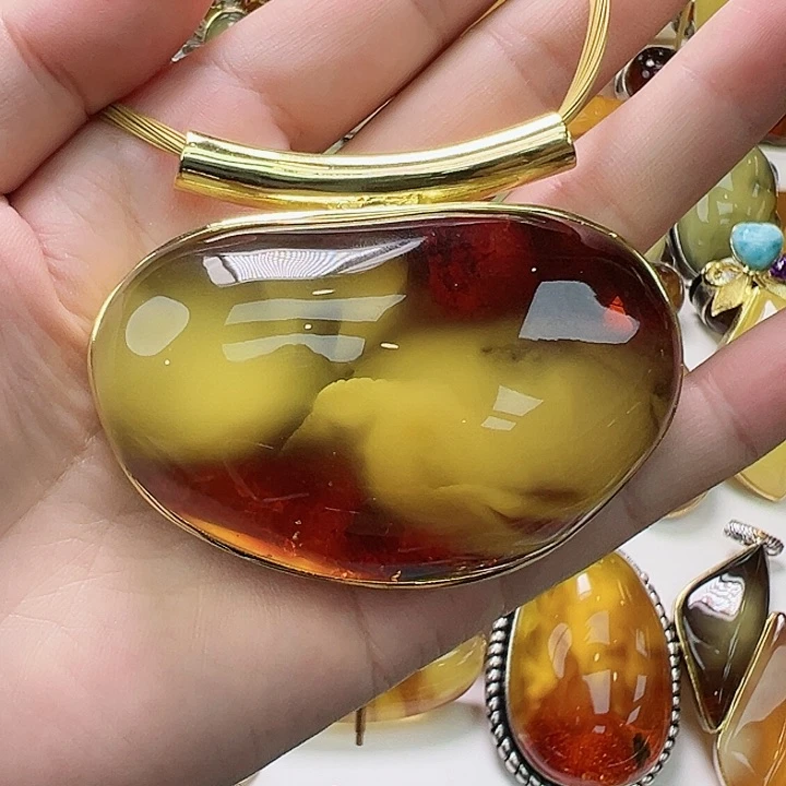 琥珀未镶嵌珠宝奇石