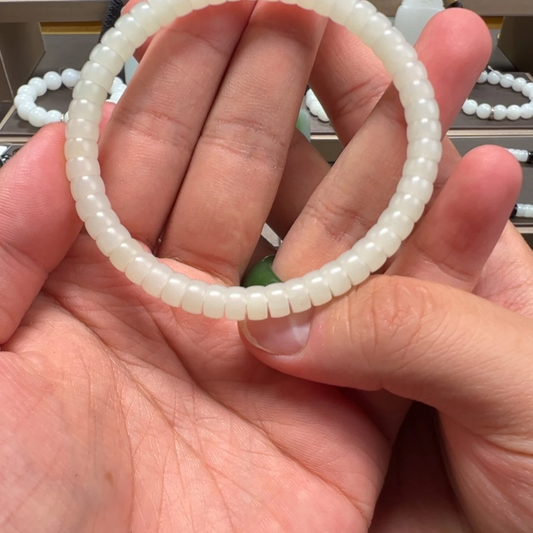 未镶嵌手链和田玉卡6.5mm