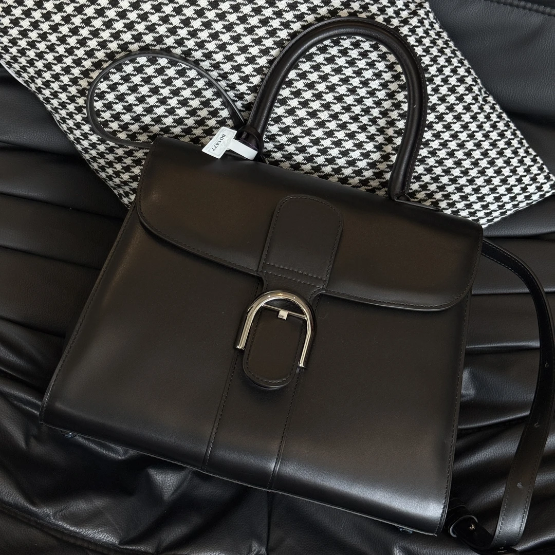 99新 Delvaux/德尔沃 奢品阁/德尔沃 黑色Brillant中号手提斜挎包