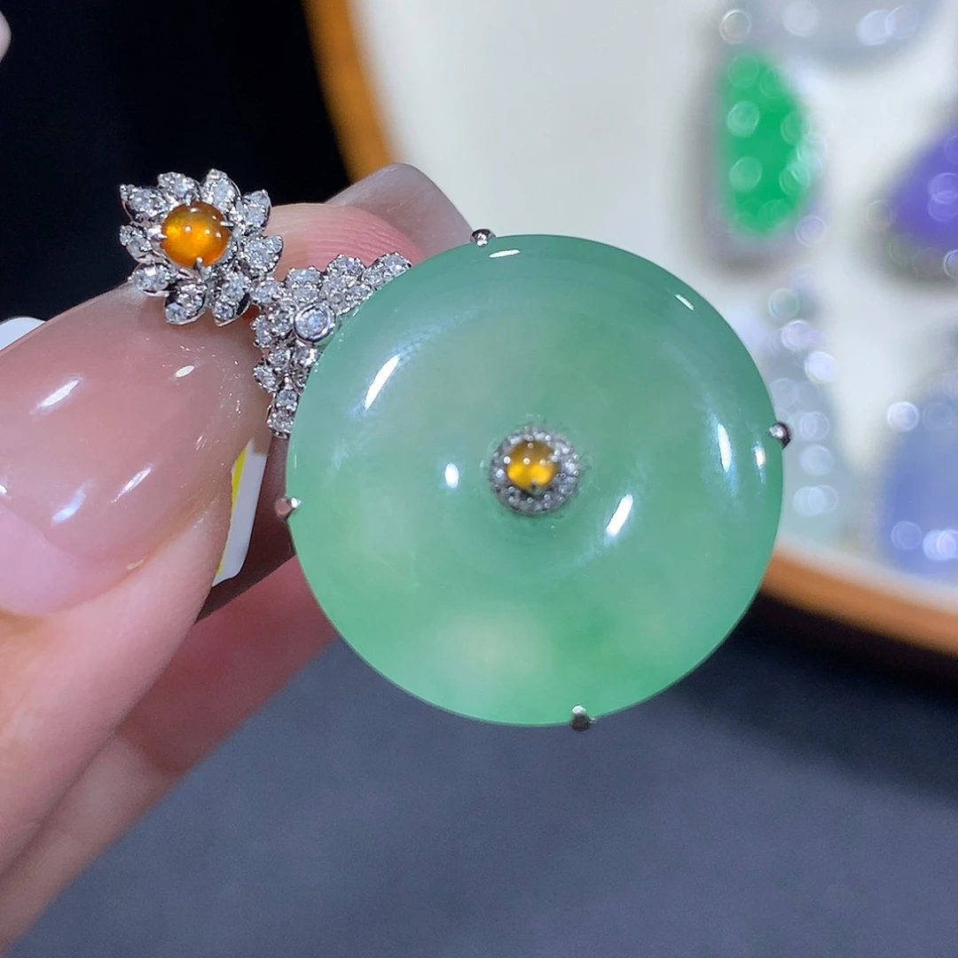 翡翠18K金镶嵌吊坠(不含链)