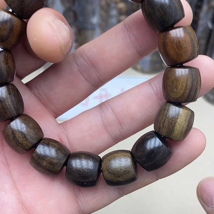 沉香沉香碎屑巴布亚贡木药沉3