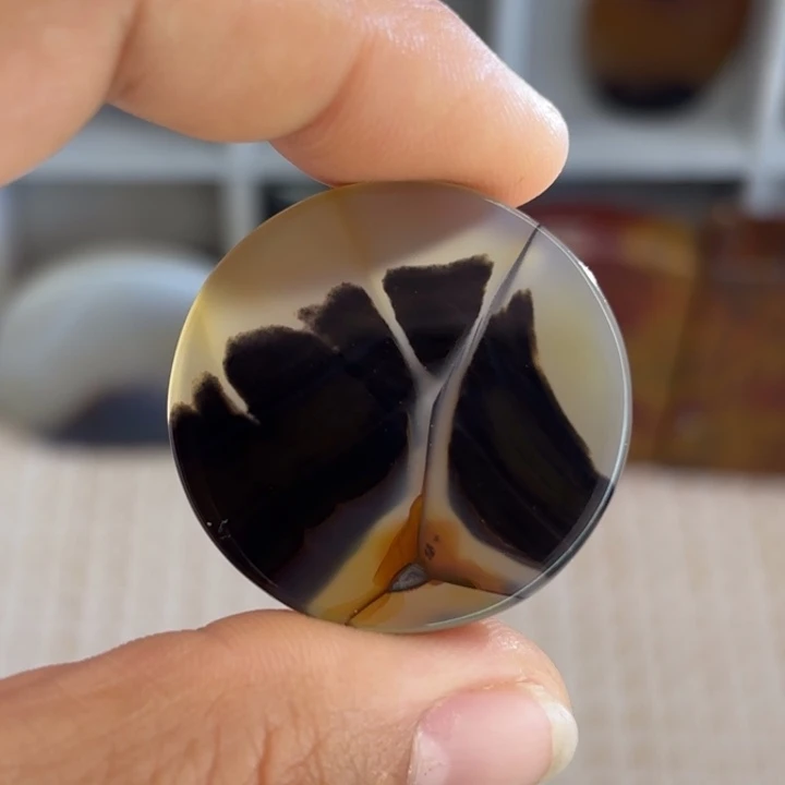 玛瑙/玉髓颈饰未镶嵌