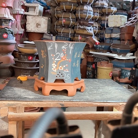 紫砂花盆六方一个