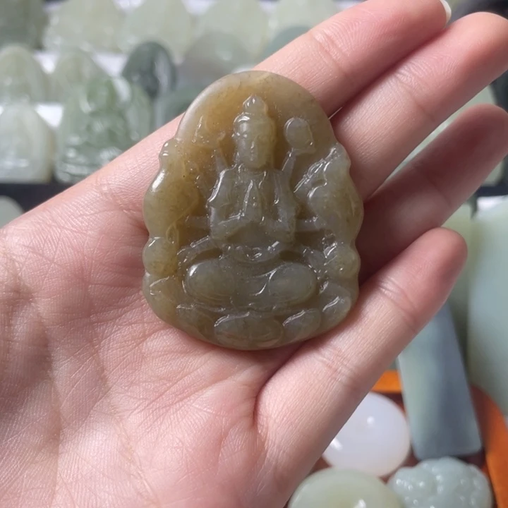 颈饰未镶嵌和田玉