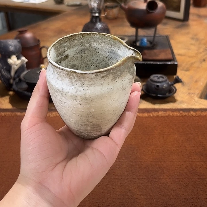 景德镇鱼和熊手工陶艺