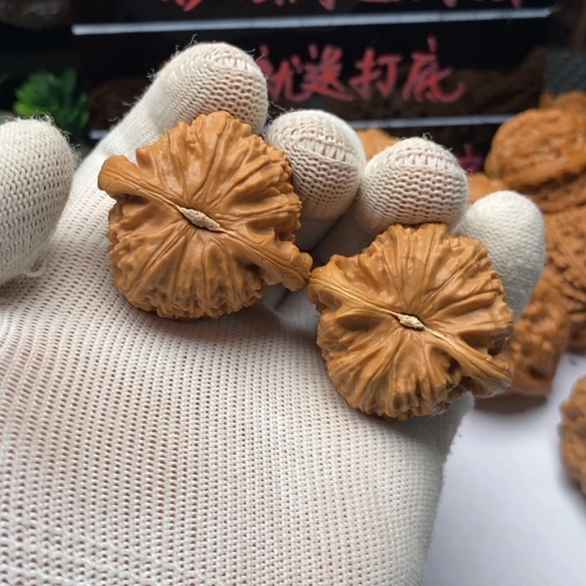 【闪购商品】文玩核桃把件A**悟34白狮子
