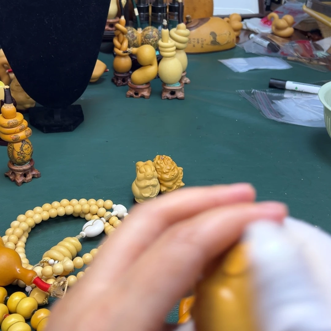 靖***靖吐了咯啦咯啦咯啦咯啦咯