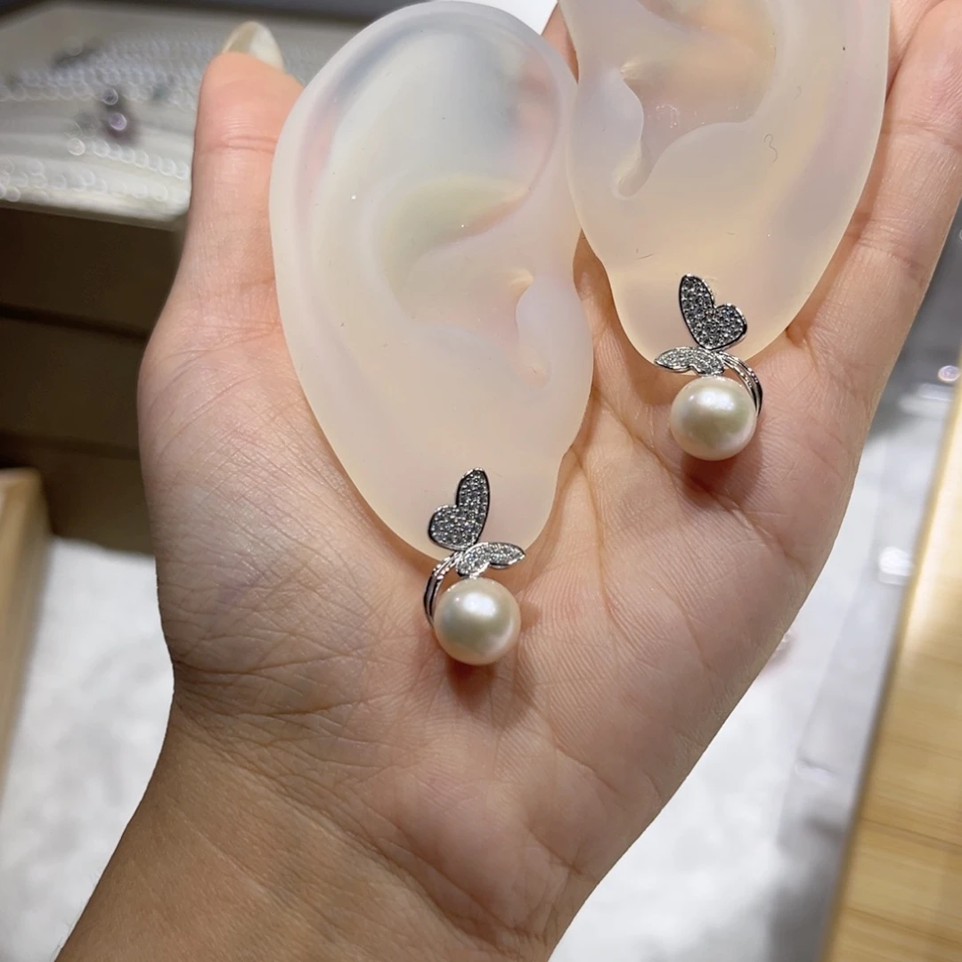 银S925镶嵌耳饰淡水珍珠