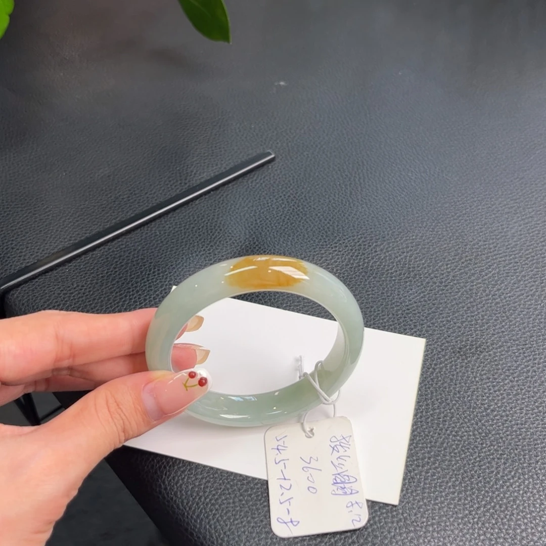 未镶嵌手镯翡翠手镯