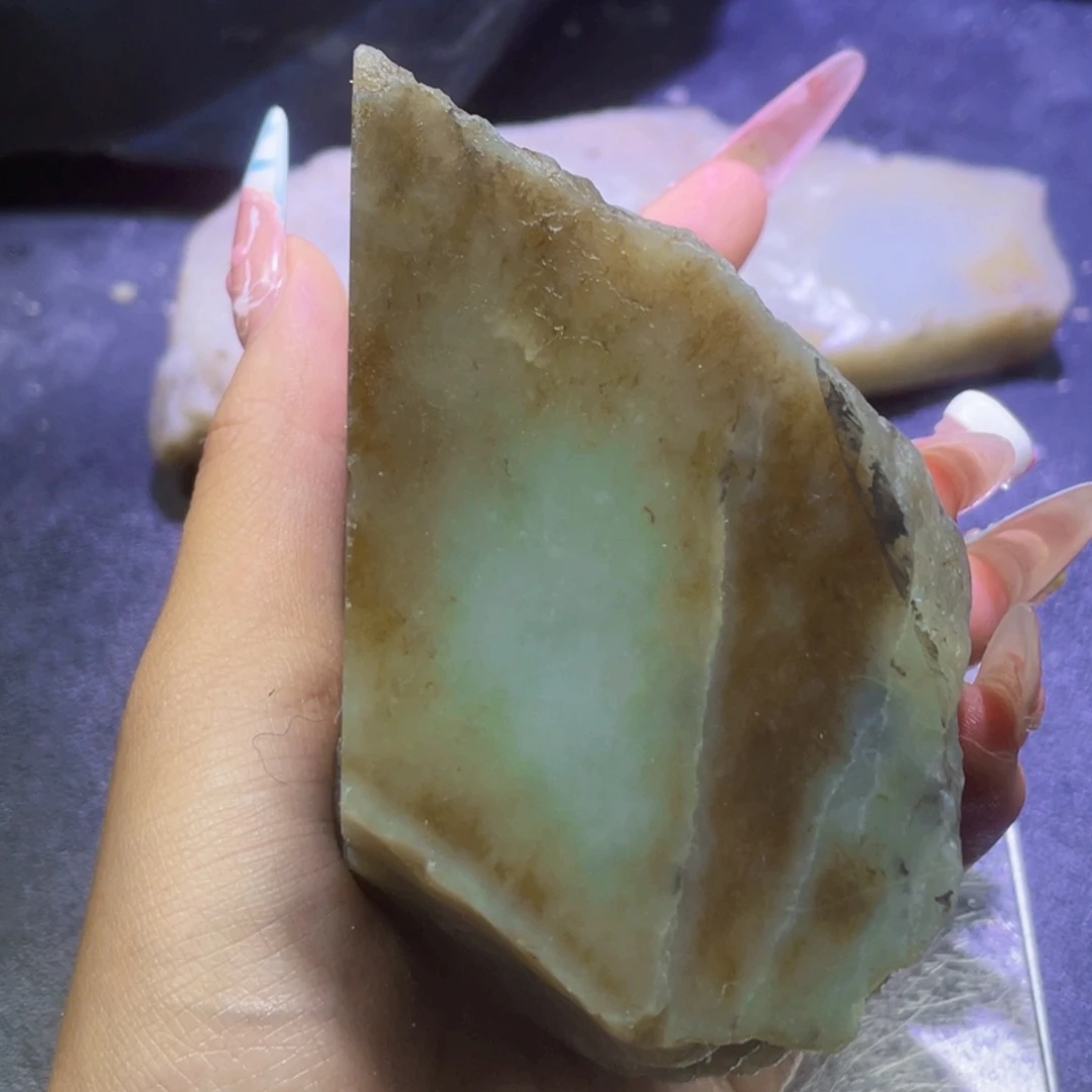 未镶嵌和田玉（糖玉）珠宝半成品