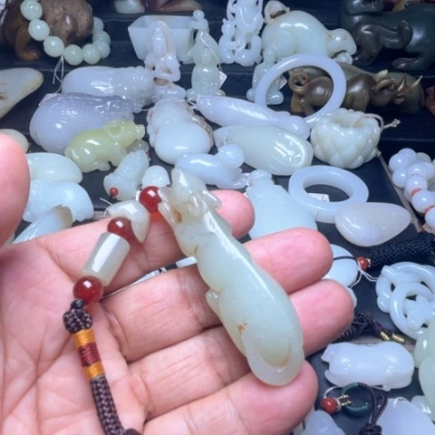 和田玉未镶嵌吊坠(不含链)