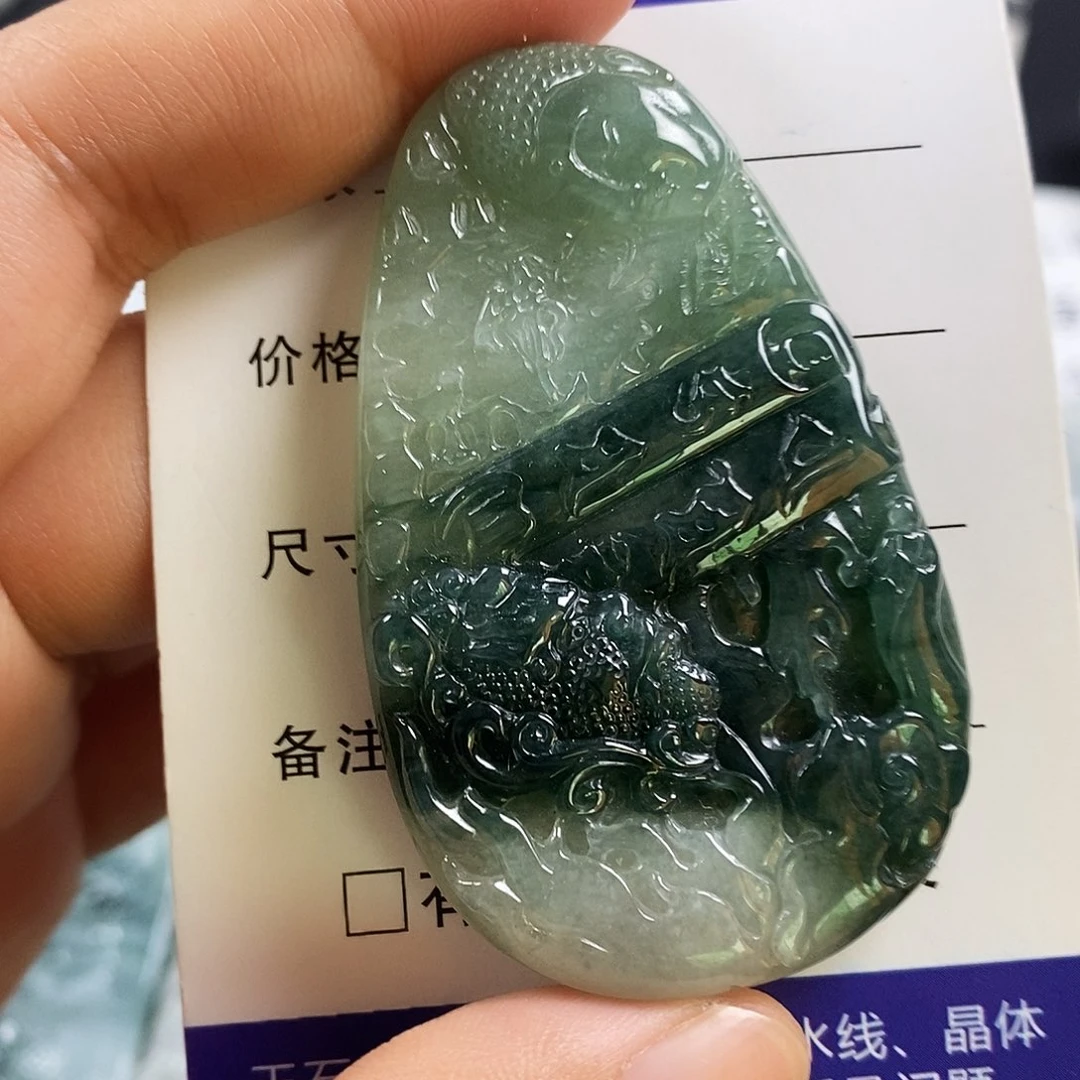 翡翠未镶嵌颈饰翡翠