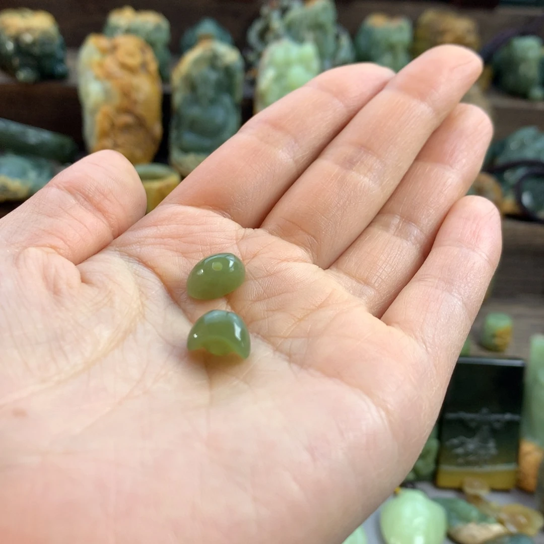 岫岩老玉（透闪石质玉）挂件未镶嵌仁*