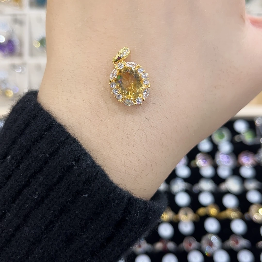 恋***脑银S925镶嵌黄晶吊坠(赠链)