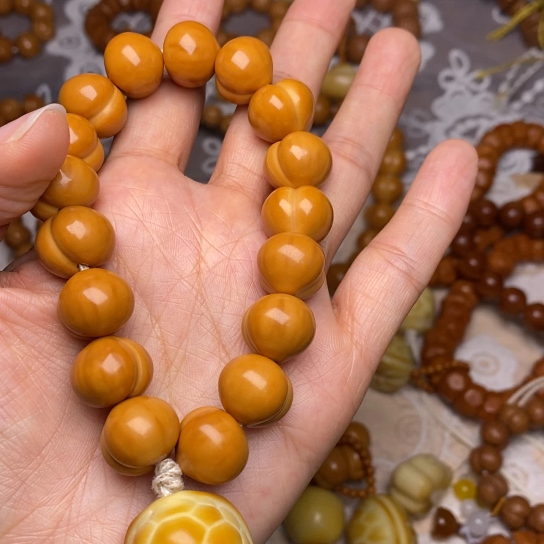 把件猴头核桃柯基屁桃龟甲