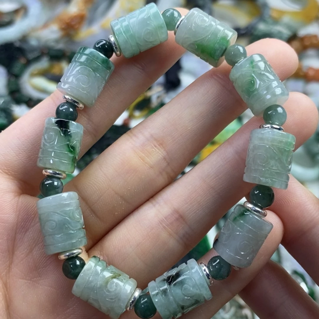 翡翠未镶嵌颈饰吊坠