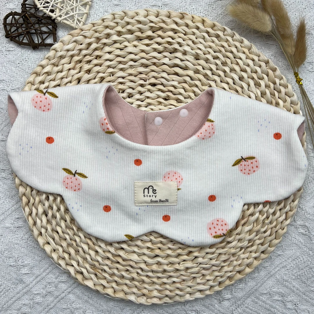 故事我女宝款口水巾宝宝围兜花瓣型双面戴A类棉婴儿防吐奶