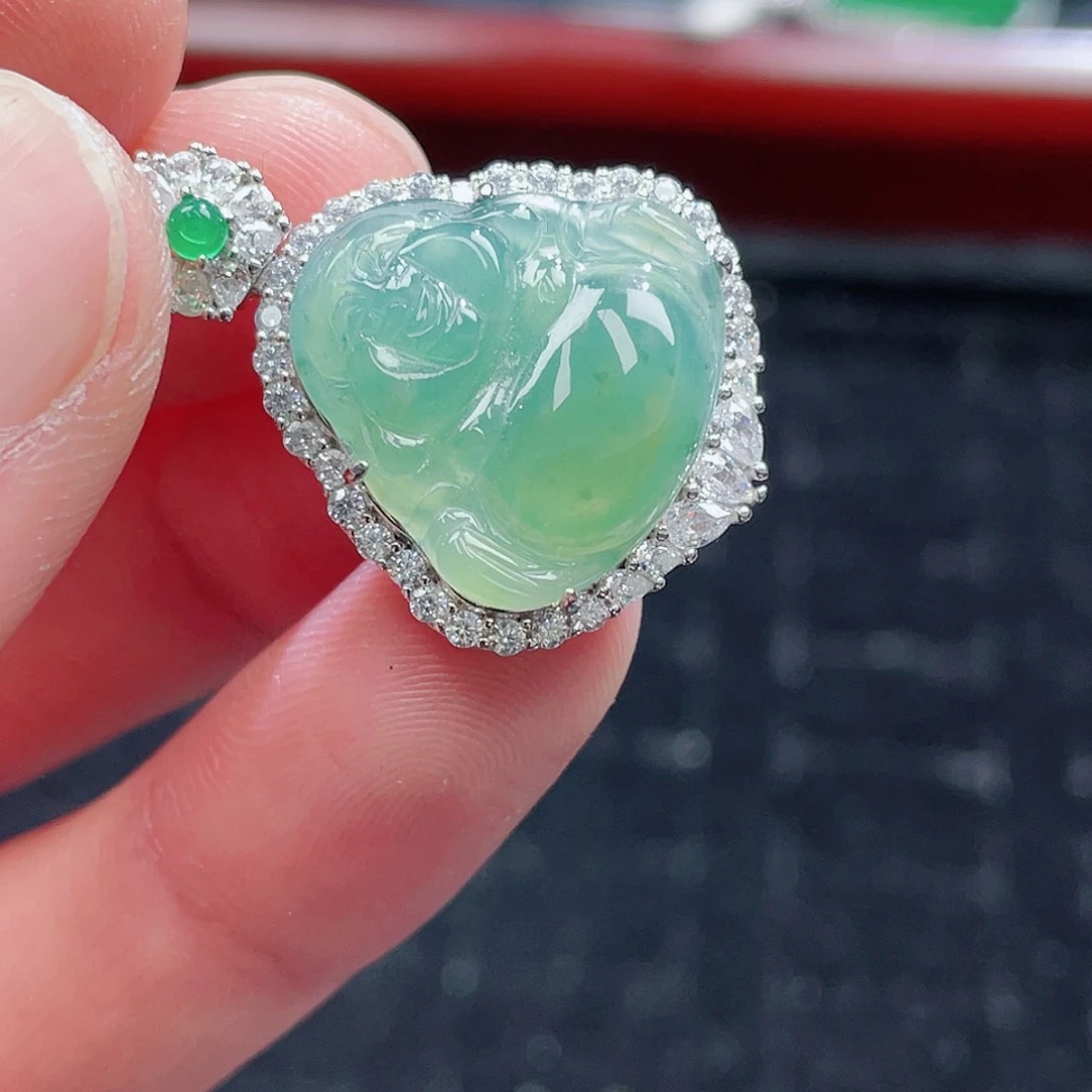 翡翠颈饰未镶嵌4，