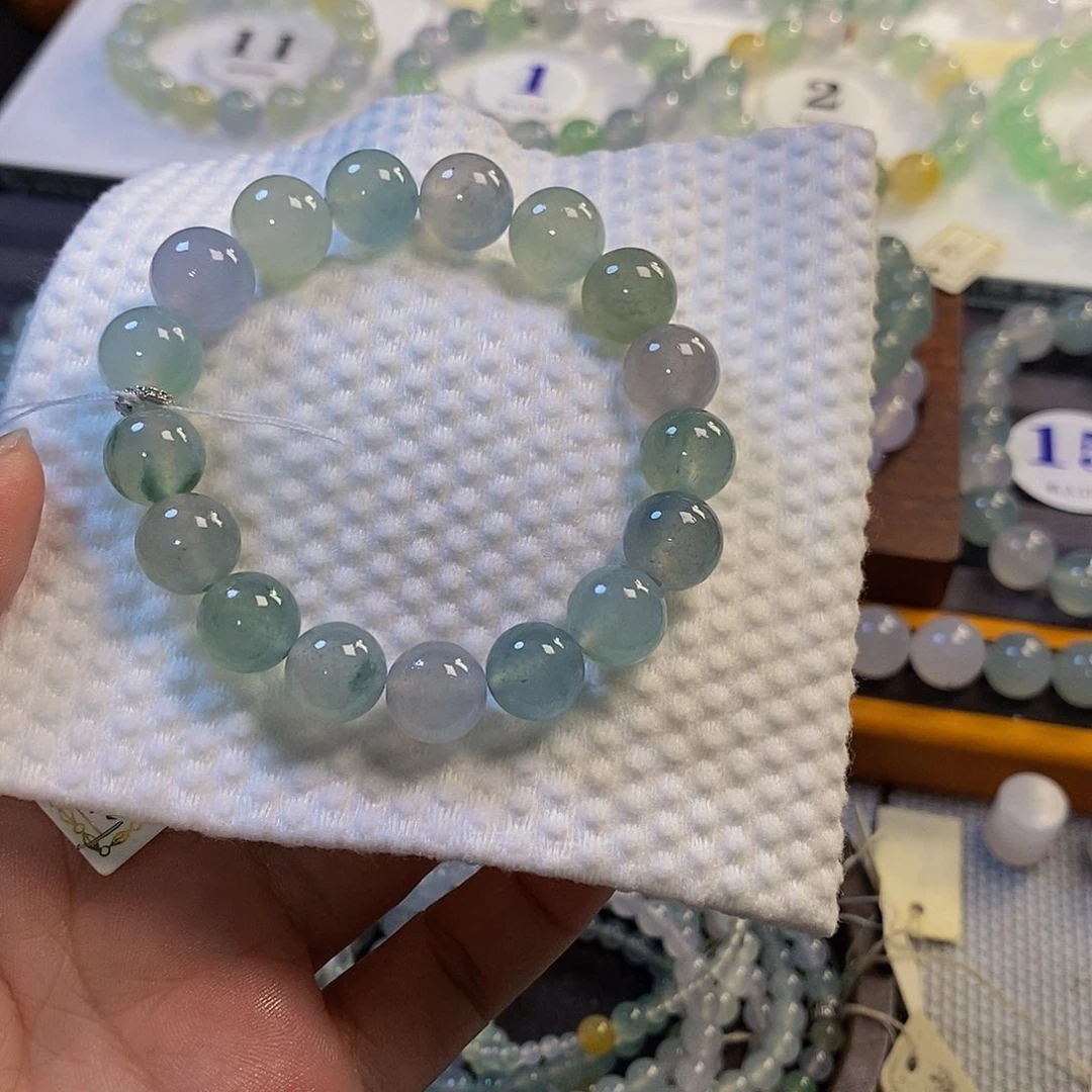 未镶嵌定制翡翠翡翠.
