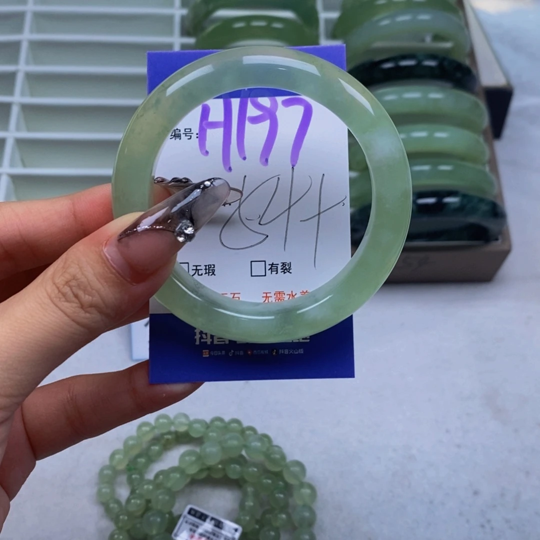 未镶嵌蛇纹石玉手链