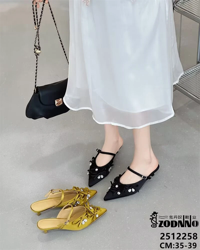 ZODNNO2025年夏季水钻包头半拖法式高跟英伦风