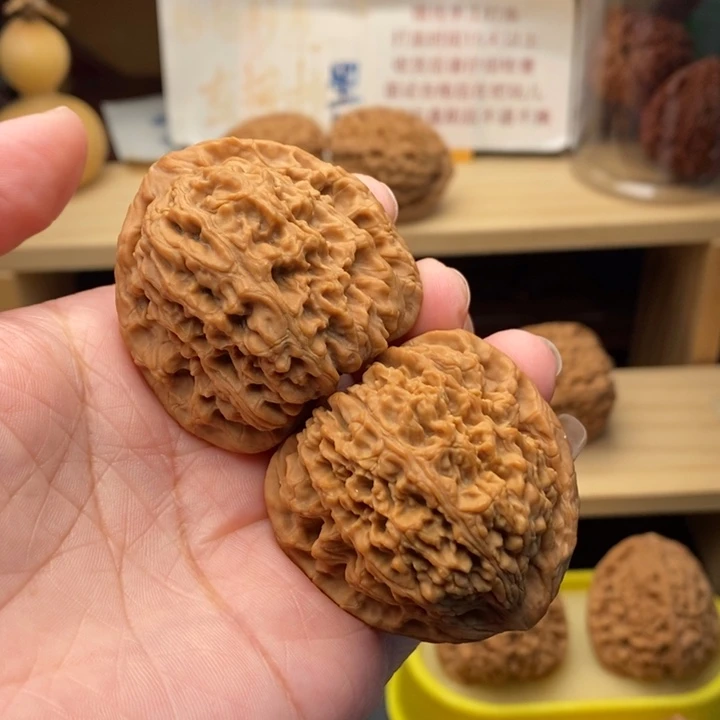 吊坠文玩核桃阿*正三角炮43尺2135