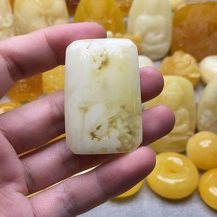 琥珀颈饰未镶嵌琥珀蜜蜡吊坠
