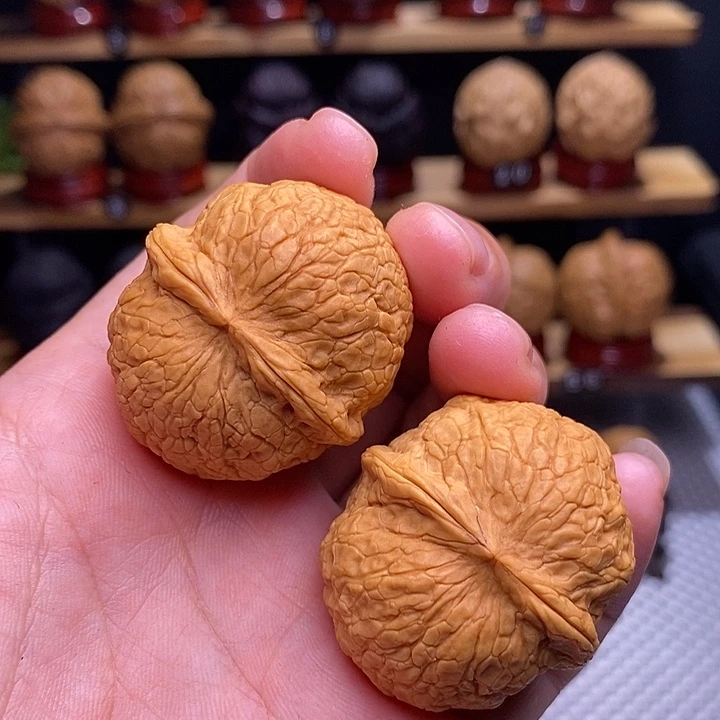 文玩核桃吊坠和尚头22