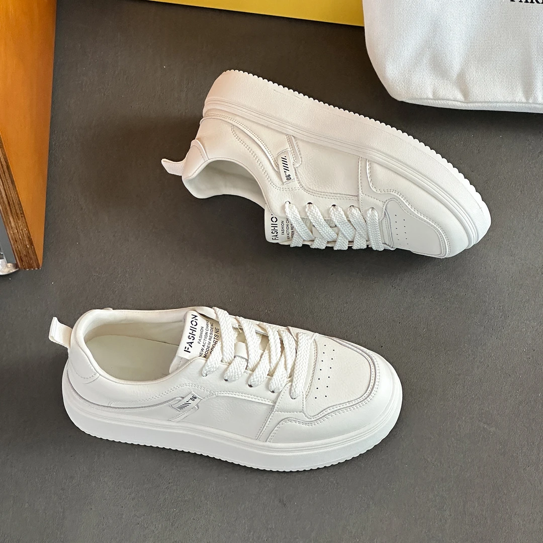 平底小白鞋女2025新款韩版超火百搭系带软底舒适轻便学生休闲板鞋