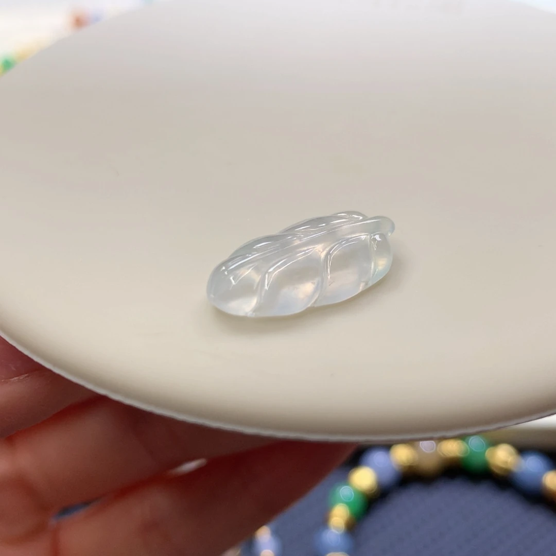 定制翡翠未镶嵌 毛货抛光定制 果冻白冰金枝玉叶