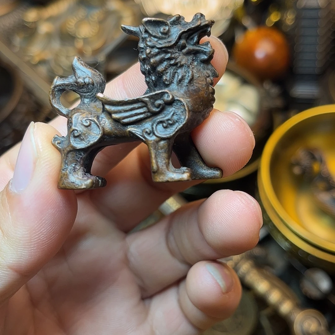 精美铜器工艺品等