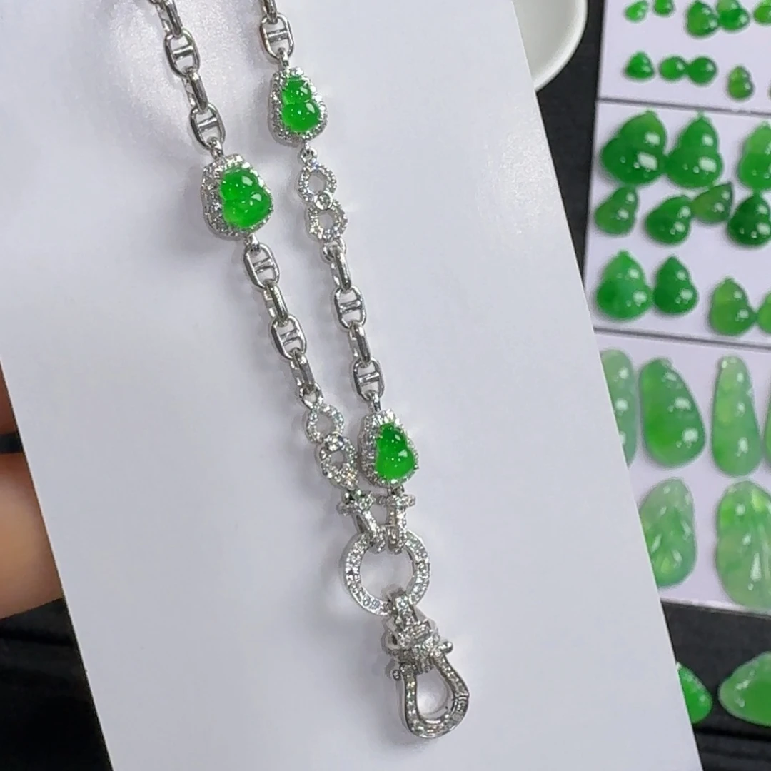 翡翠18K金镶嵌吊坠(不含链)葫芦