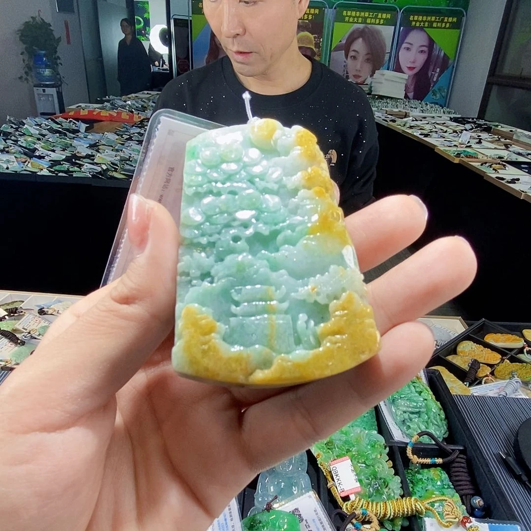 颈饰未镶嵌翡翠翡翠