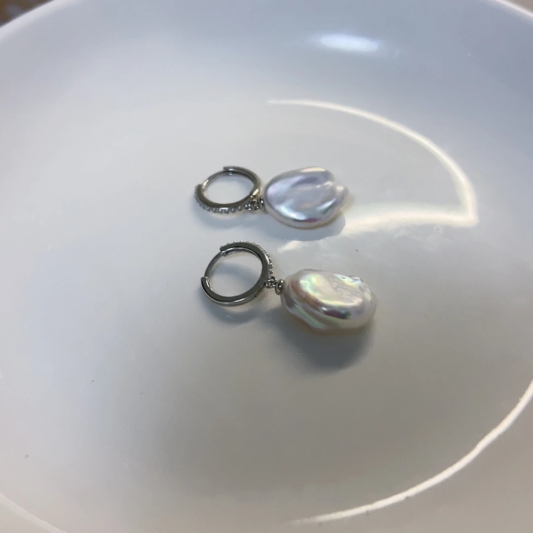 银S925镶嵌淡水珍珠耳饰