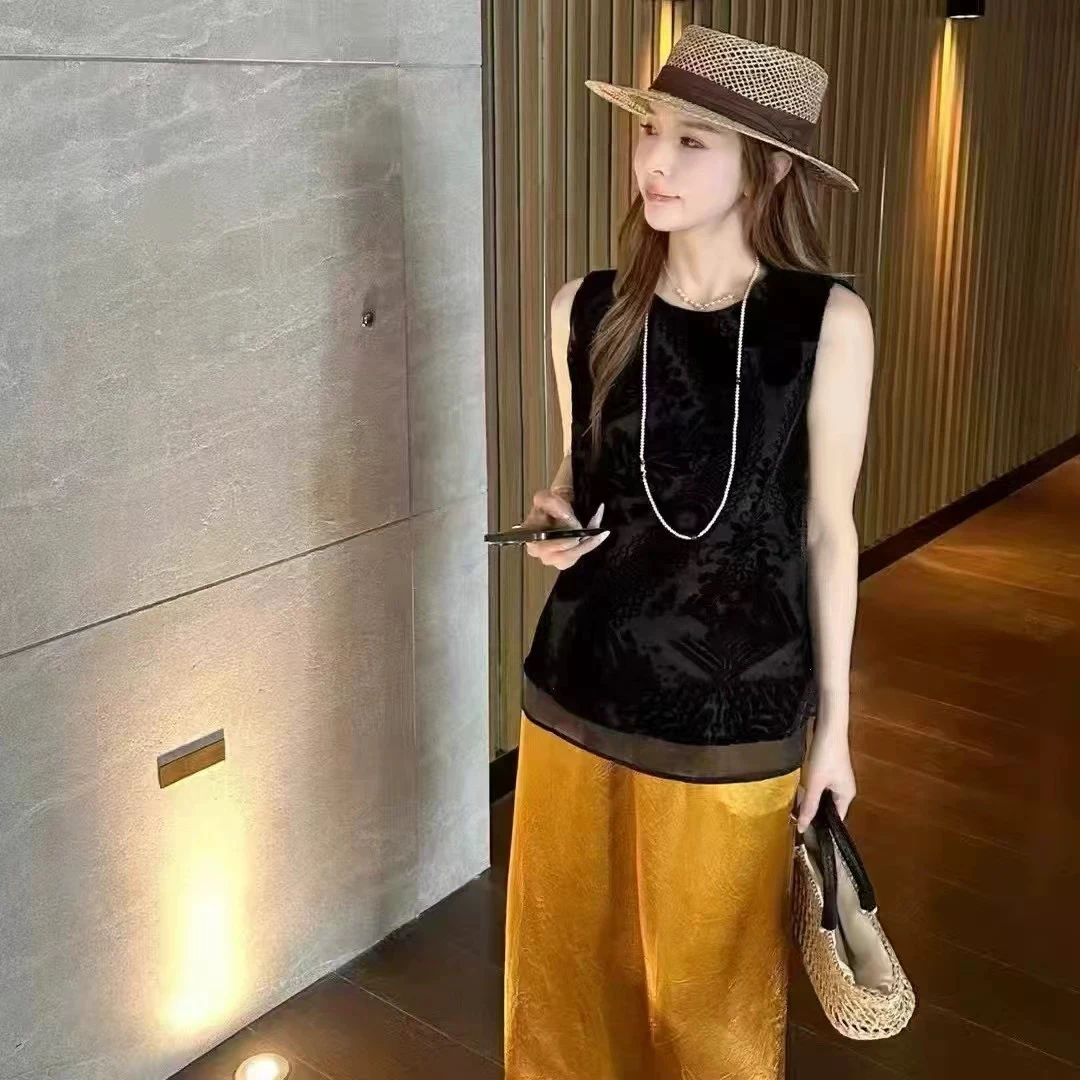 YANGYANG  新款时尚圆领下拼接民族风花无袖A字摆小衫女上衣7011