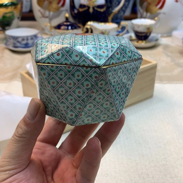 紫砂金瓷阁精品瓷器店