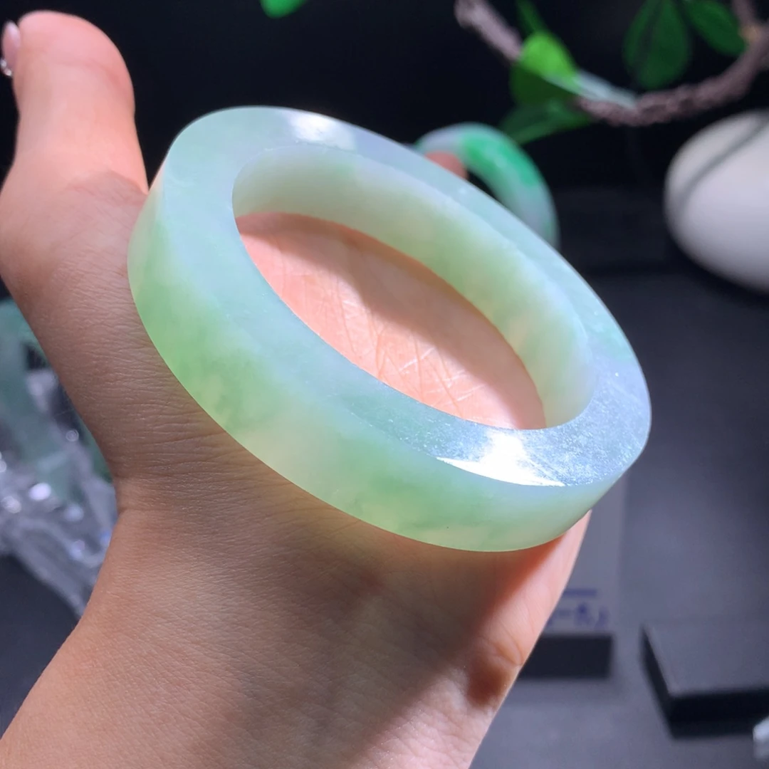 定制翡翠翡翠手镯未镶嵌