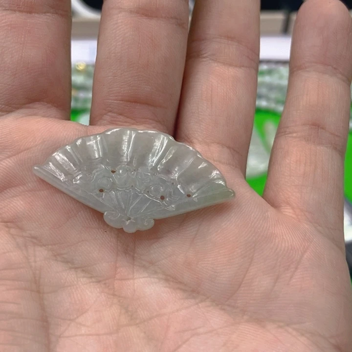 翡翠未镶嵌挂件挂件