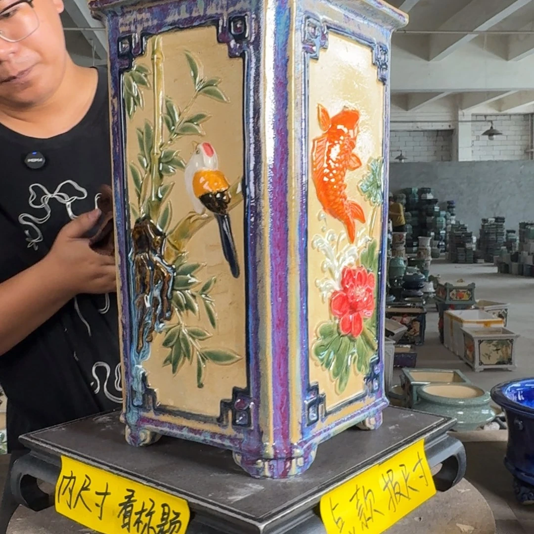 臻***B。一风堂石湾花盆 盆口变形 开片裂 色差 内18*36