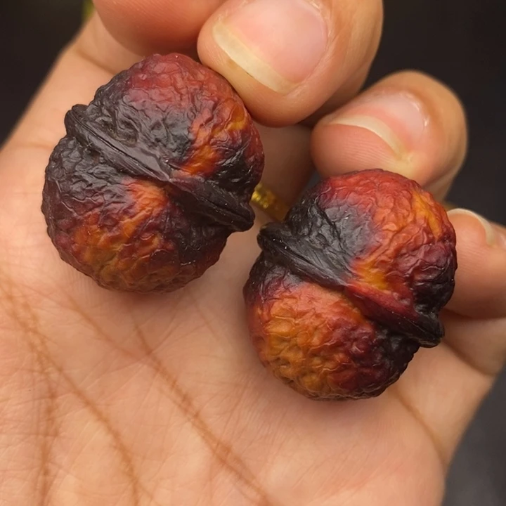 文玩核桃吊坠29尺鸽子蛋