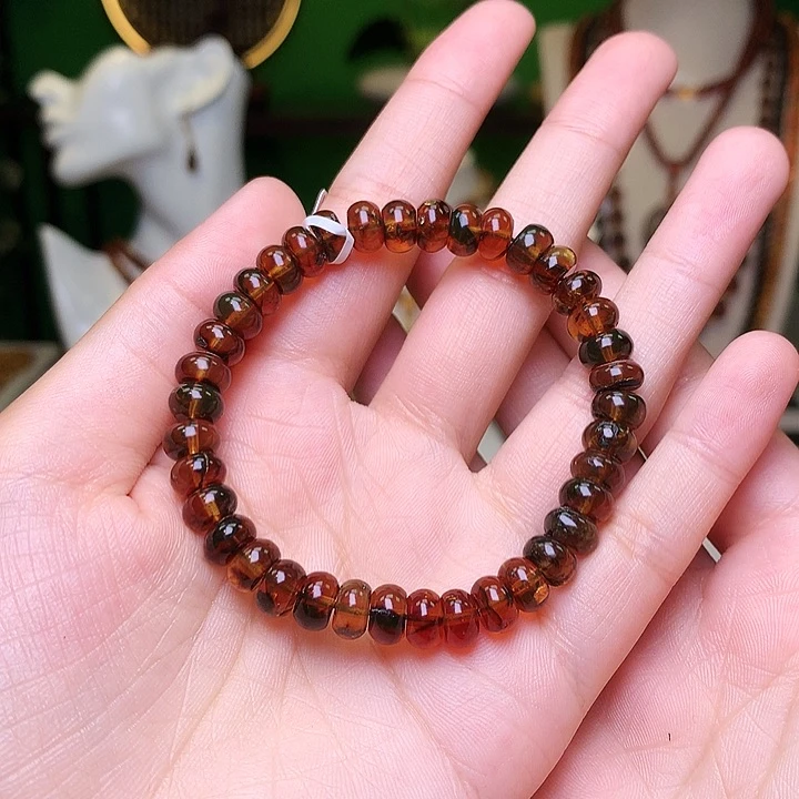 琥珀裸石未镶嵌抚顺琥珀血珀7大近8深血