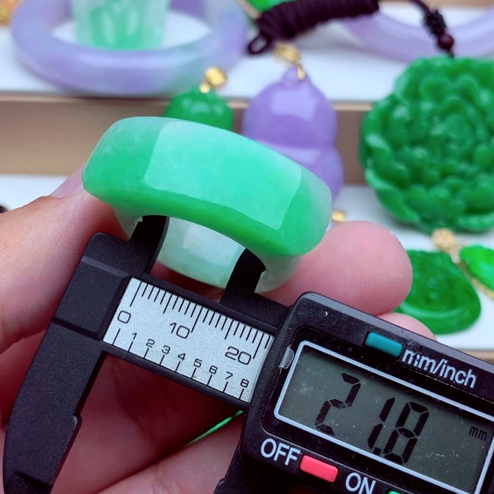 翡翠未镶嵌戒指戒指