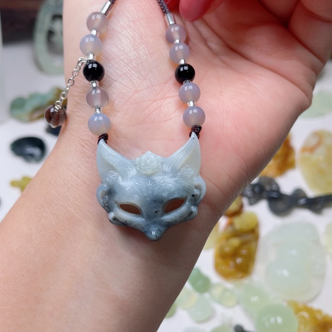 蛇纹石玉颈饰未镶嵌?****…